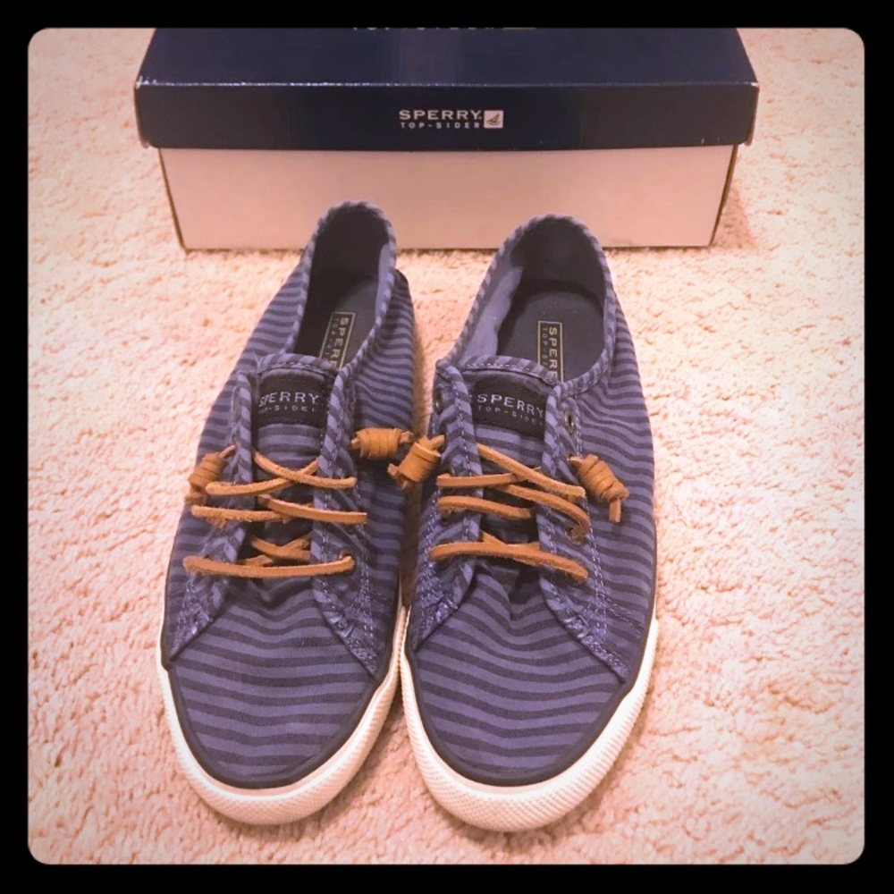 Size 8.5 or 8 1/2 Navy, Striped, Slide-On, Sperry